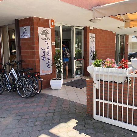 Hotel Napoleon リッチョーネ エクステリア 写真