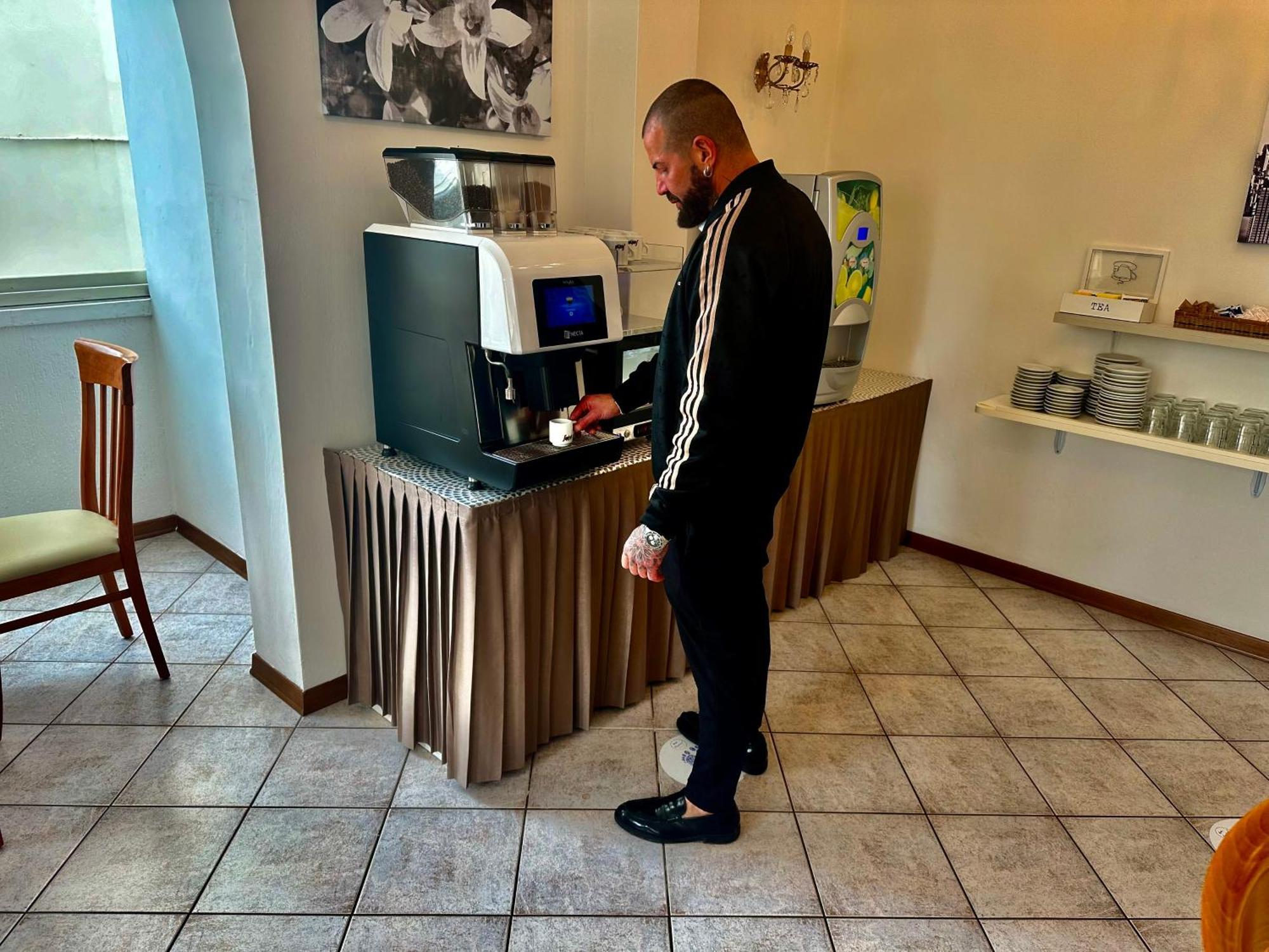 Hotel Napoleon リッチョーネ エクステリア 写真
