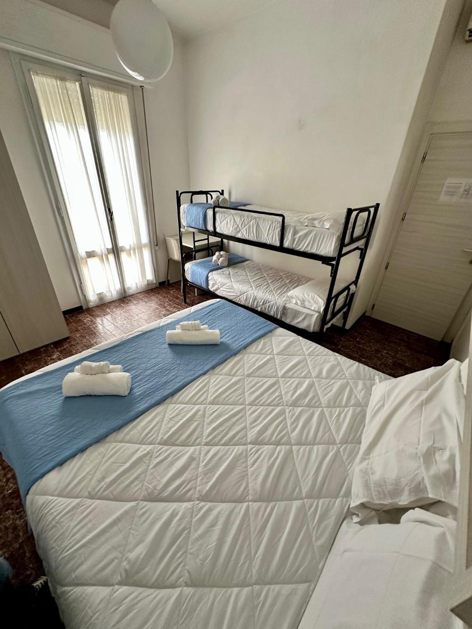 Hotel Napoleon リッチョーネ エクステリア 写真